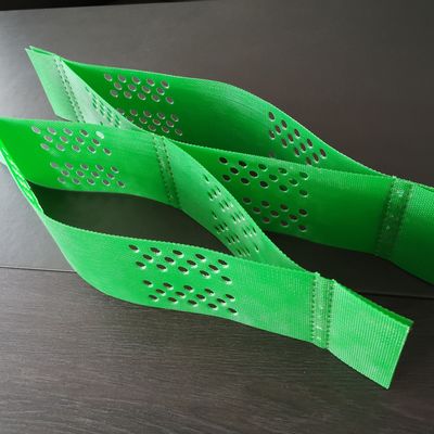 330mm-1000mm 용접 거리 평탄한 텍스처 뚫린 HDPE 지오셀