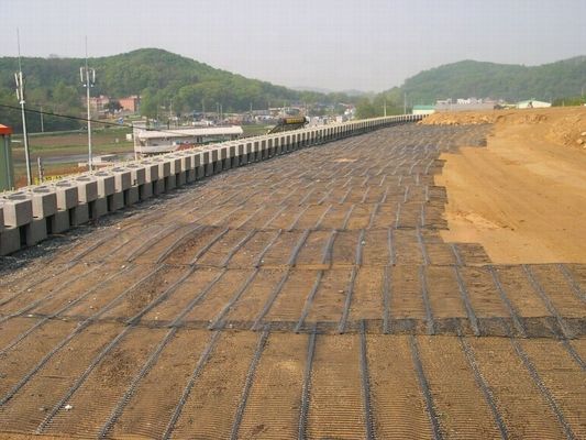 120KN HDPE 플라스틱 유니아시얼 지오 그리드 지오 합성 안정화 50m 롤 길이