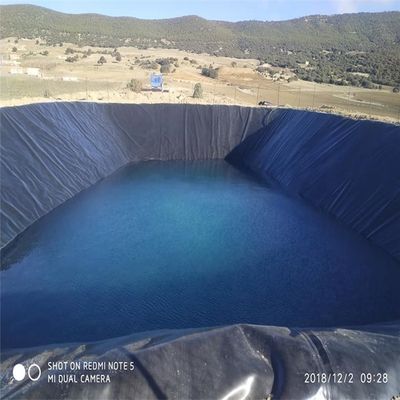 GB/ASTM GRI-GM13 표준 덤비 건설용 검은색 HDPE 지질막