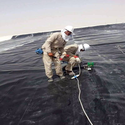 0.5-3mm HDPE 지질막 수저 라인어