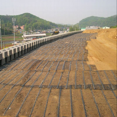 낮은 검은색 220kN PP HDPE 단축 지그리드 벽 및 도로 장착을 위해 50m