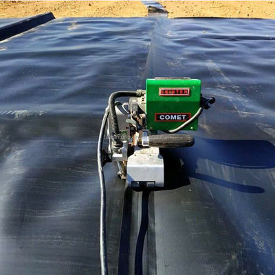 중국 디자인 스타일 1.0mm 부드러운 표면 HDPE 검은 지오 엠브레인 롤