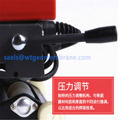 PVC EVA HDPE LLDPE 지오 엠브라인 합성 스플라이스를 위한 엠브로싱 용접 기계